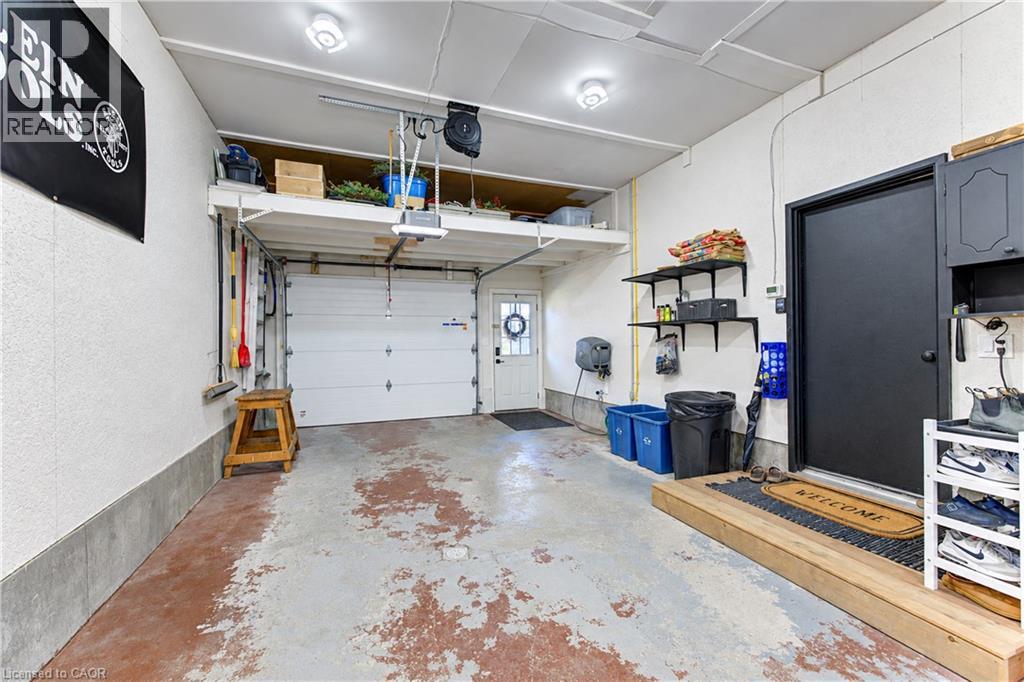23 Jacob Street W Property Photo 37