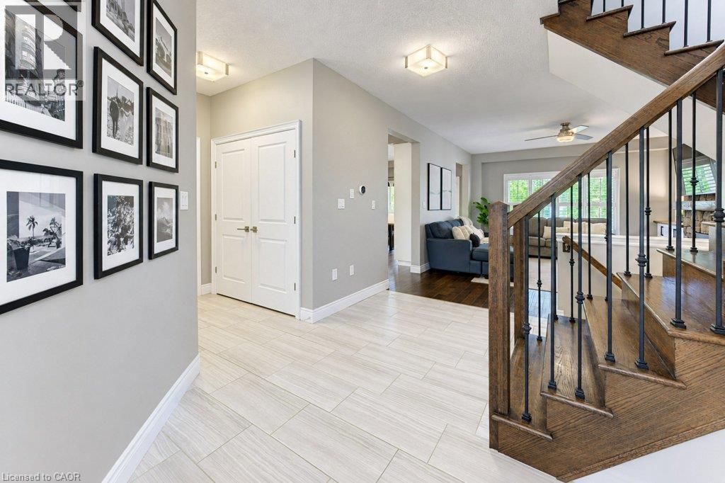 31 Elmbank Trail Property Photo 8