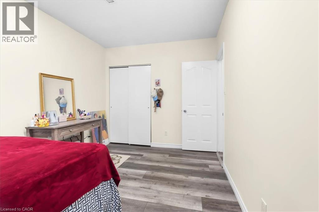 150 Bankside Drive Property Photo 26