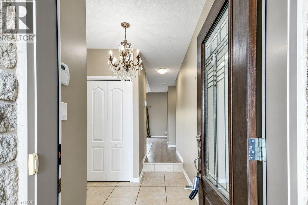1651 Crimson Crescent Property Photo 5