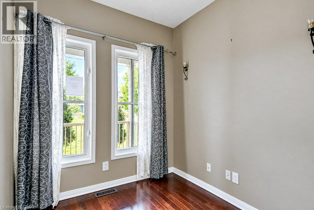 1651 Crimson Crescent Property Photo 12
