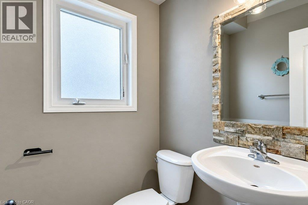 1651 Crimson Crescent Property Photo 13