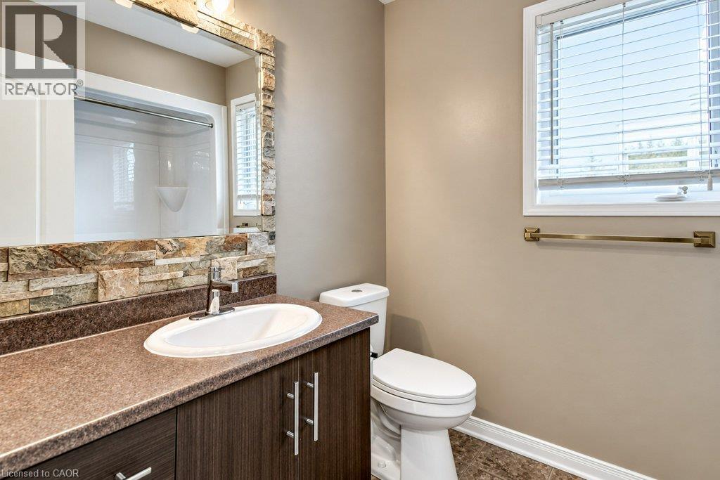 1651 Crimson Crescent Property Photo 23