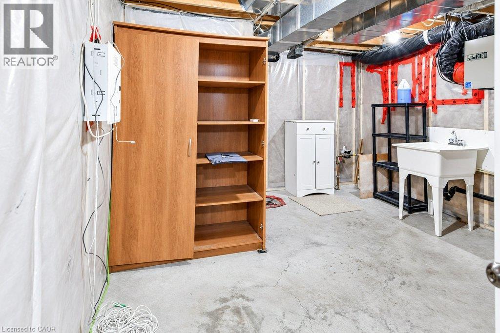 1651 Crimson Crescent Property Photo 39
