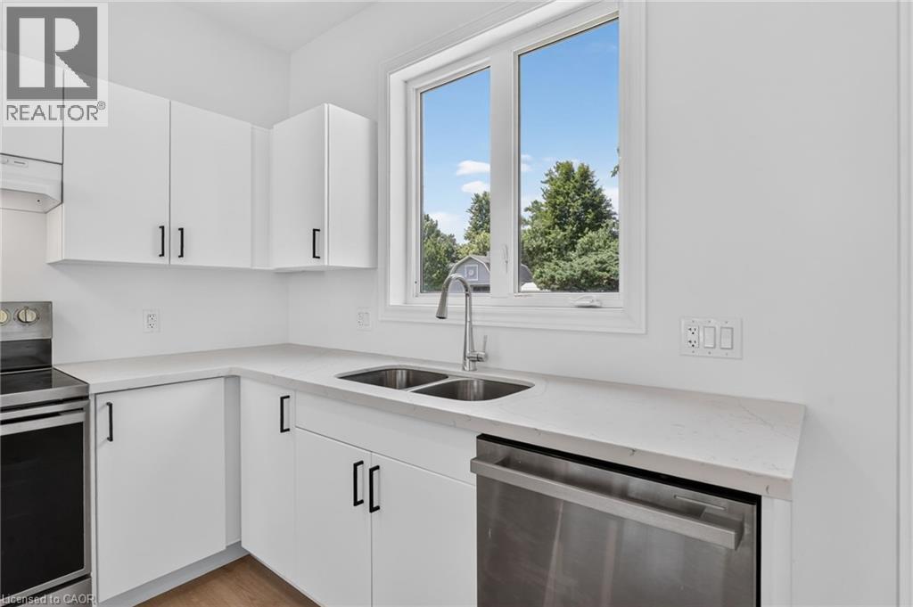 203 Park Street Property Photo 16