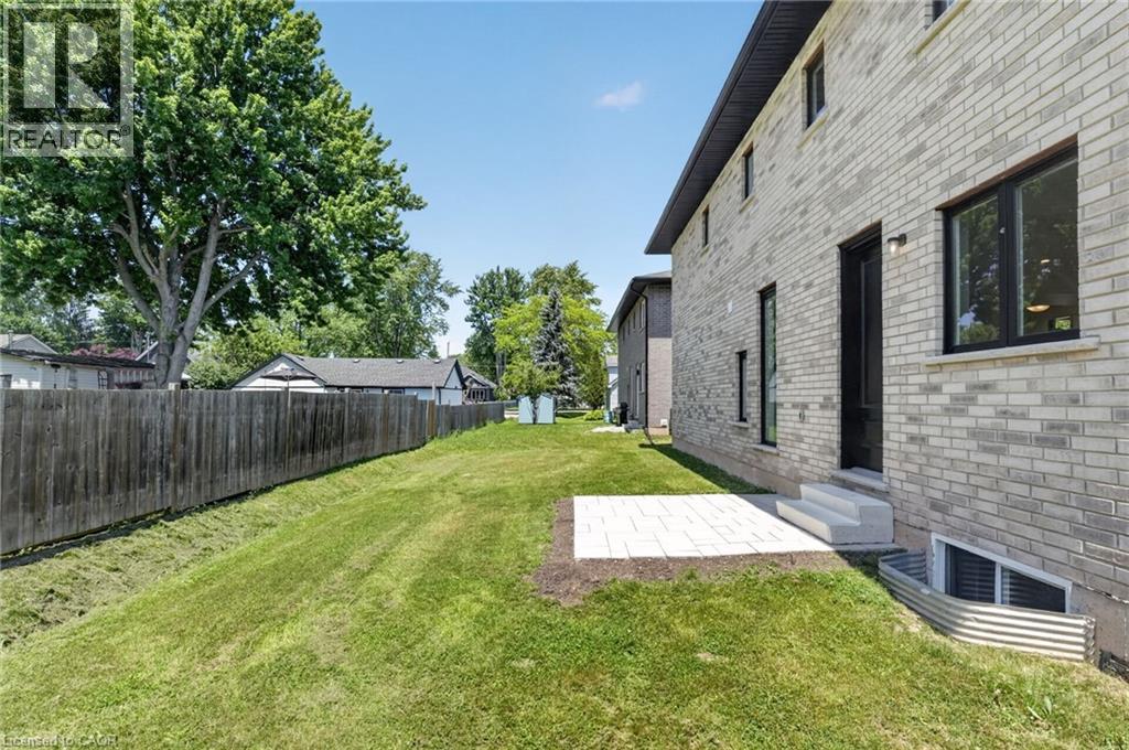 203 Park Street Property Photo 42