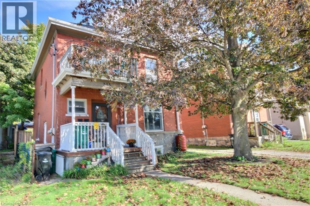 223 WATER Street N Property Photo 1