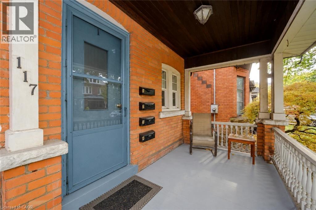 117 Fairleigh Avenue S Property Photo 3