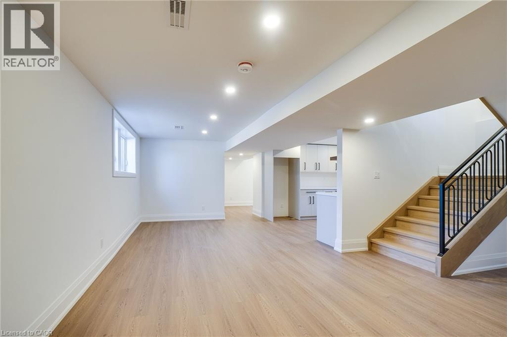 24 Royce Avenue Property Photo 3