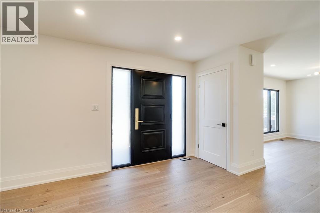24 Royce Avenue Property Photo 4