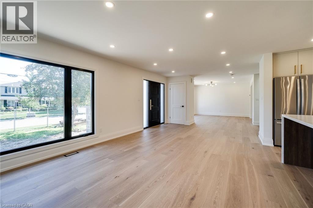 24 Royce Avenue Property Photo 12