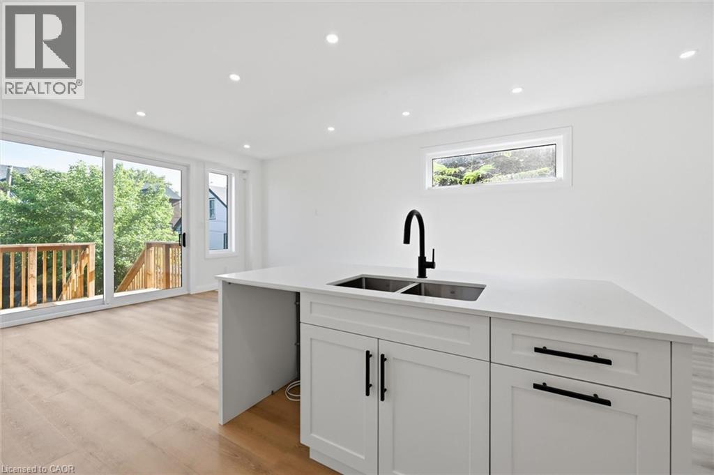 48 Melbourne Street Property Photo 16