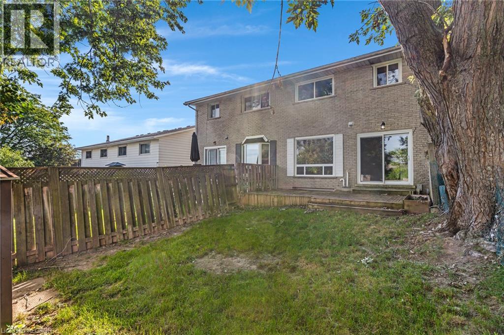 104 Ralgreen Crescent Property Photo 33