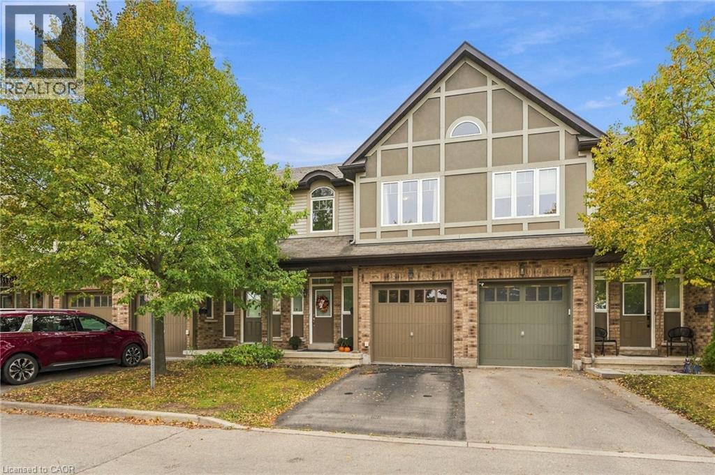 1076 Ryckman Common Property Photo 1