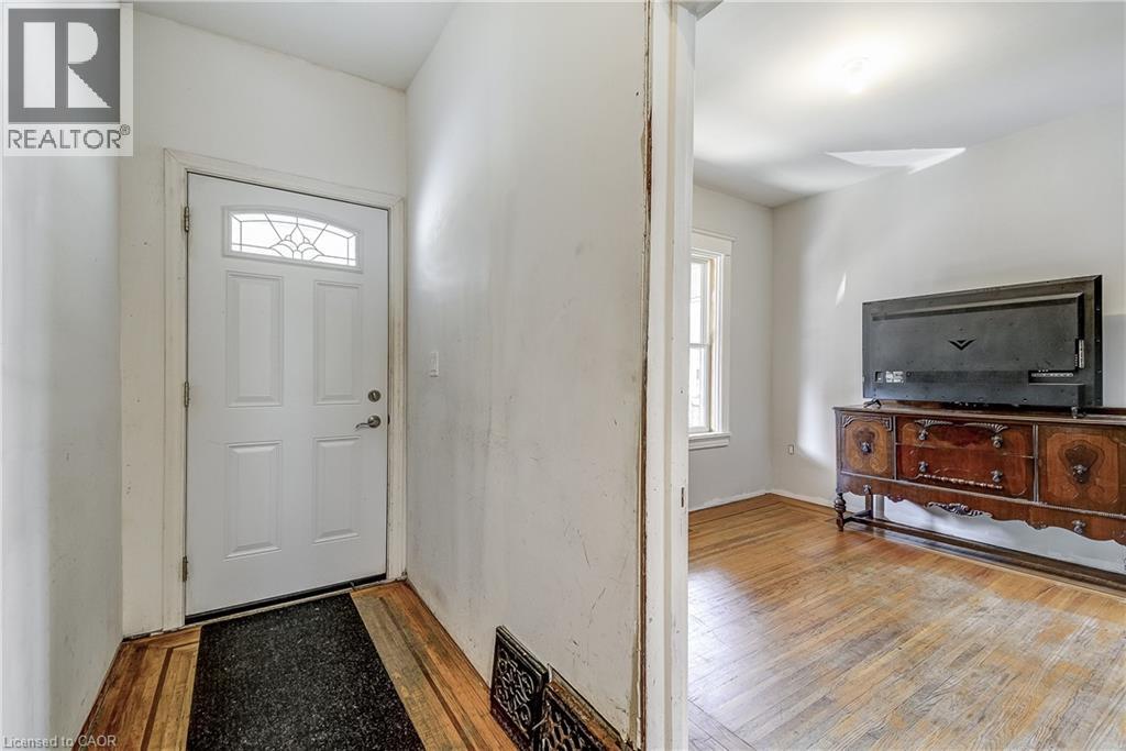 11 Elm Street Property Photo 5