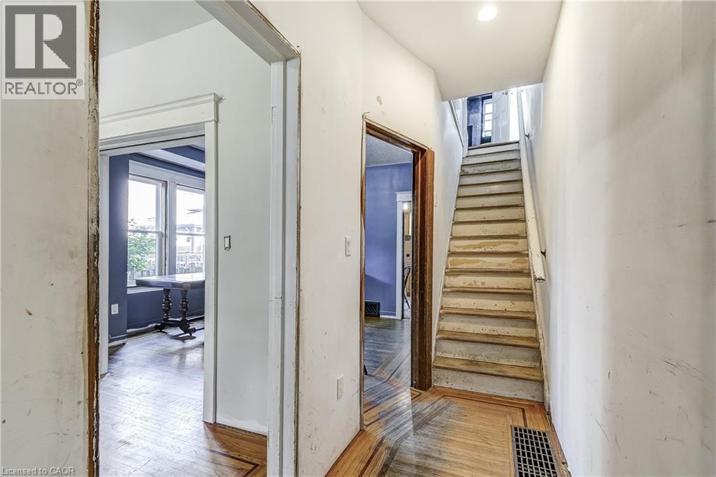 11 Elm Street Property Photo 6