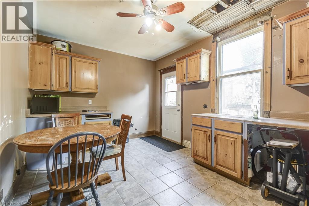 11 Elm Street Property Photo 14