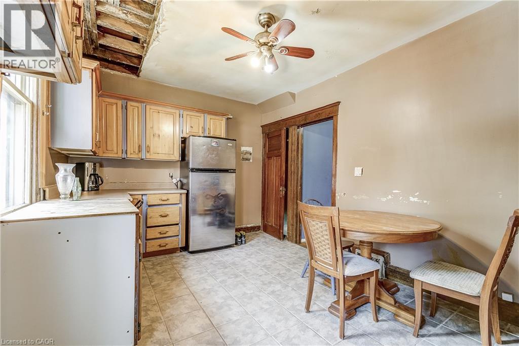 11 Elm Street Property Photo 15