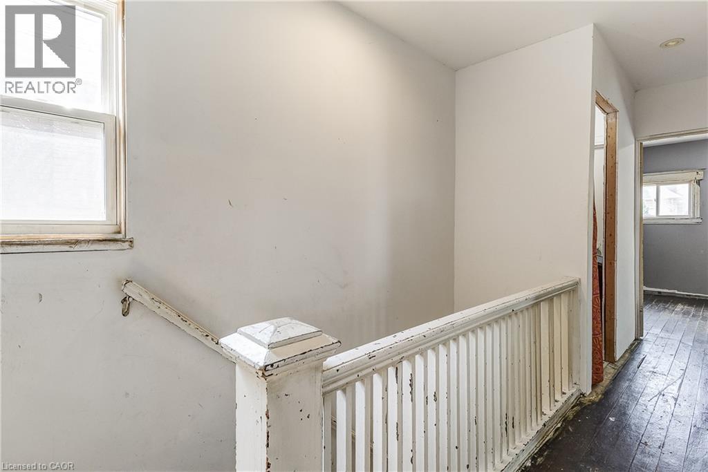11 Elm Street Property Photo 17