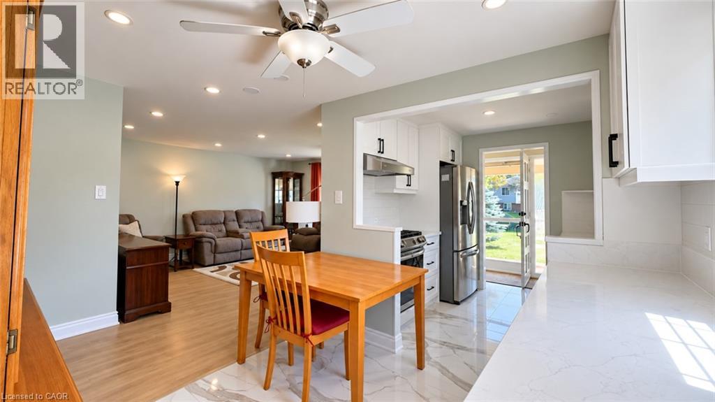 76 Appalachian Crescent Unit# Upper Property Photo 8
