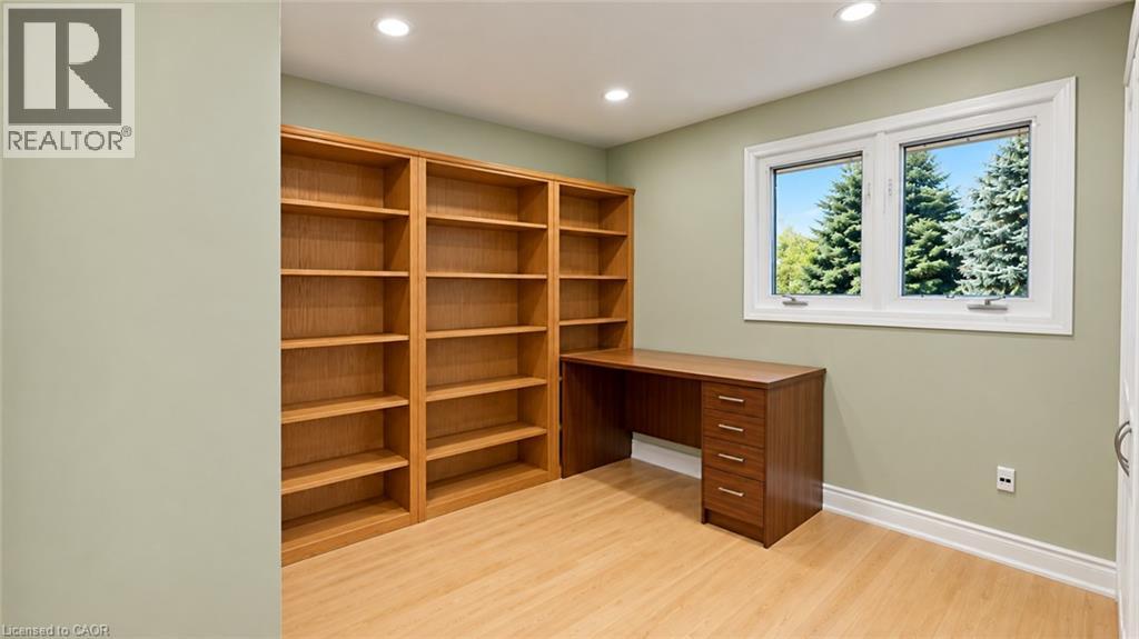 76 Appalachian Crescent Unit# Upper Property Photo 15