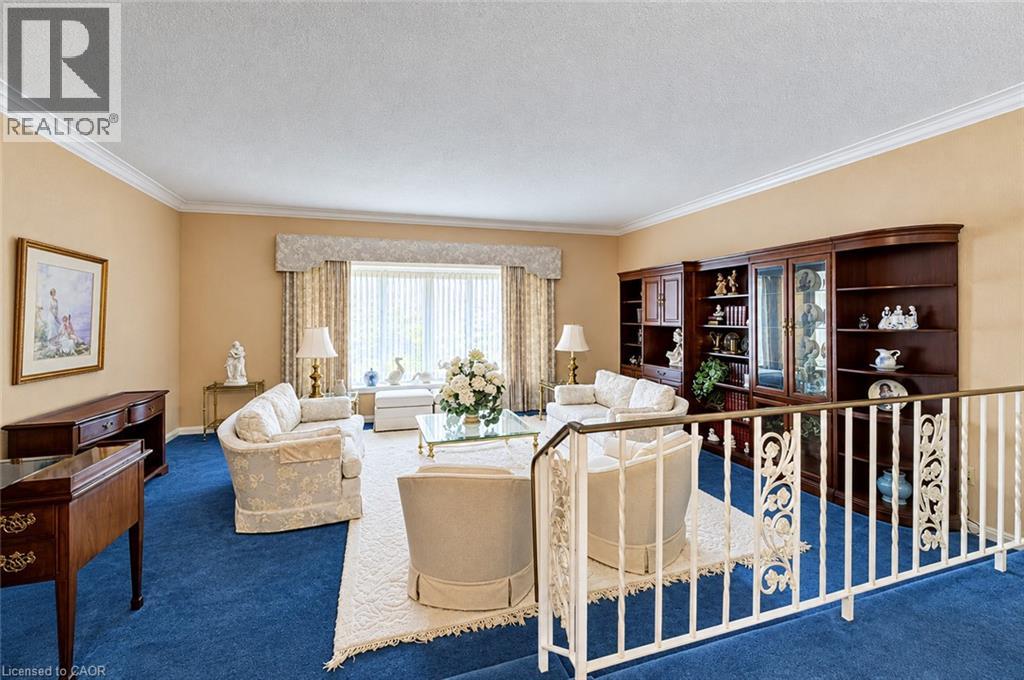8 Granbridge Drive Property Photo 6