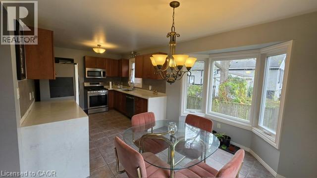 71 Stone Church Road E Property Photo 2