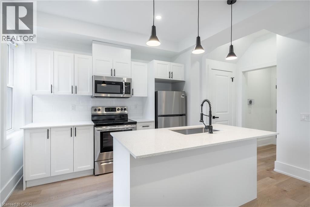 204 Balsam Avenue S Unit# 2 Property Photo 1