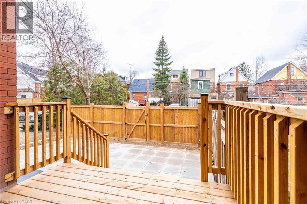 204 Balsam Avenue S Unit# 2 Property Photo 17