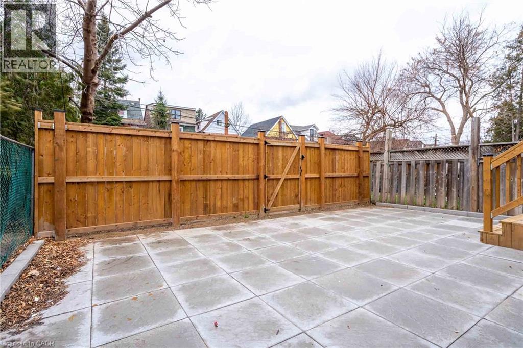 204 Balsam Avenue S Unit# 2 Property Photo 19