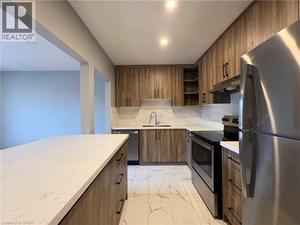 1797 Main Street W Unit# 18 Property Photo 1