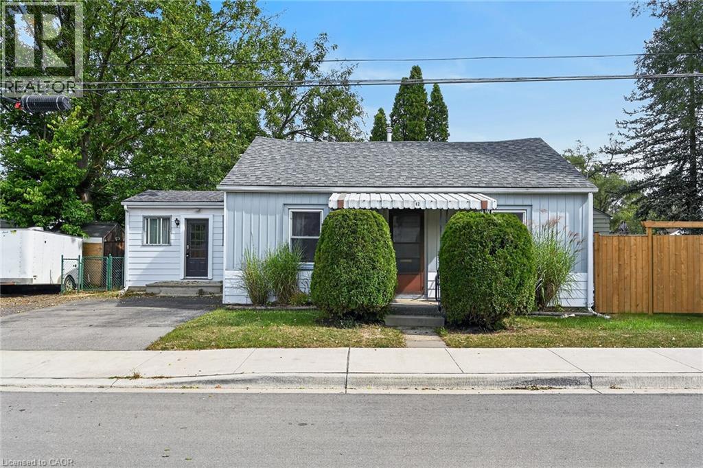 82 Division Street Property Photo 33
