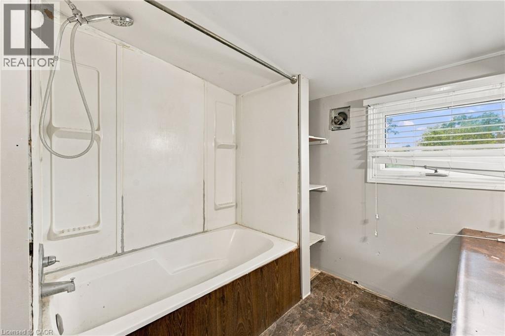 77937 London Road Property Photo 30