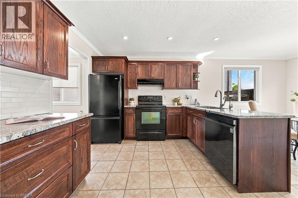 4 Macpherson Drive Property Photo 12