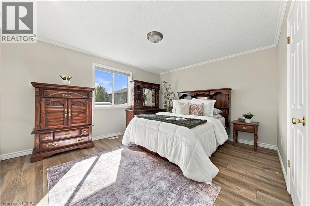 4 Macpherson Drive Property Photo 17