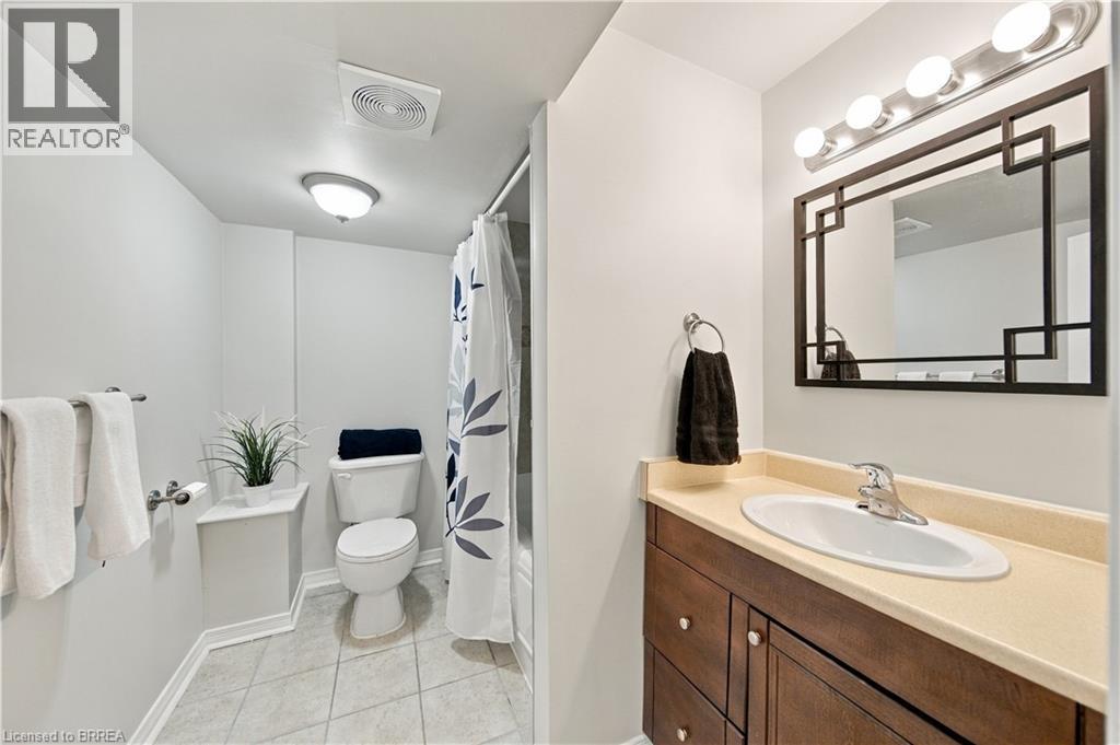 4 Macpherson Drive Property Photo 27