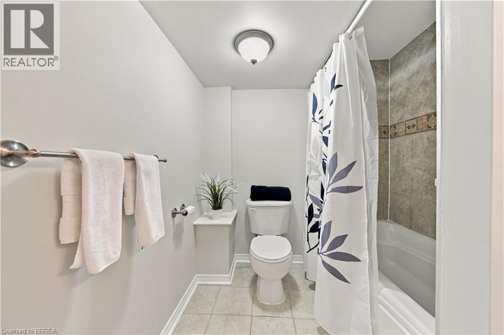 4 Macpherson Drive Property Photo 28