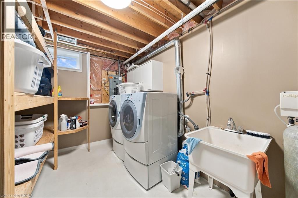 4 Macpherson Drive Property Photo 31