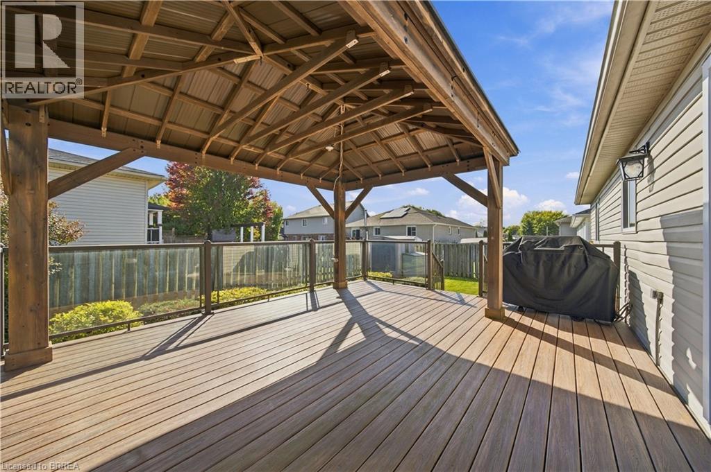 4 Macpherson Drive Property Photo 33