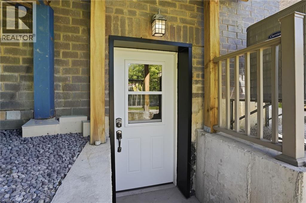 43 Fleming Crescent Unit# Lower Property Photo 15