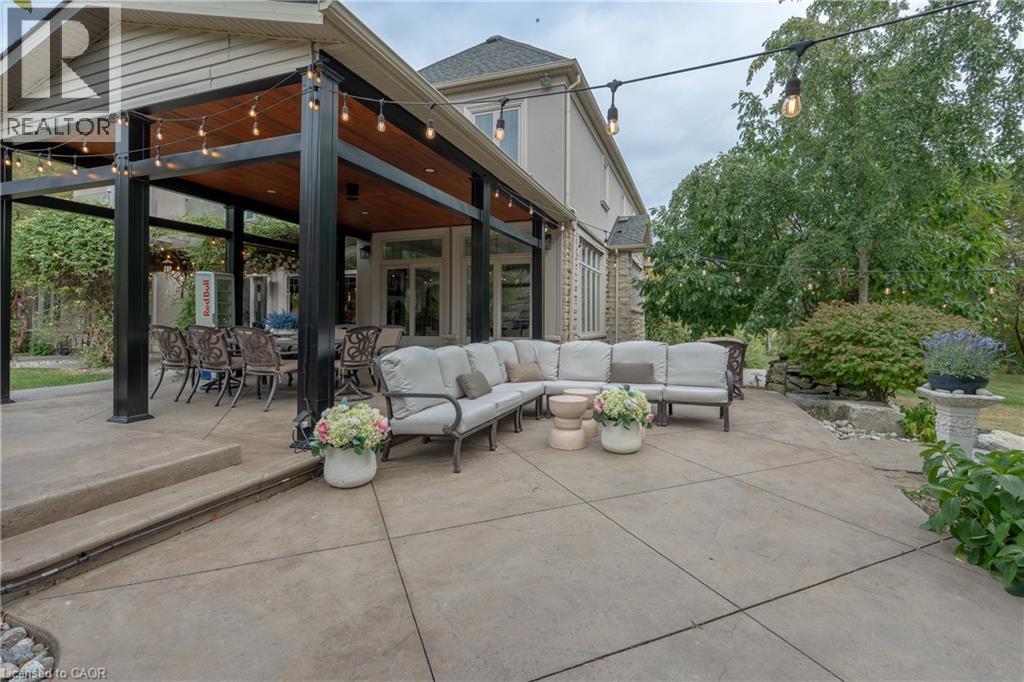 740 Fiddlers Green Road Property Photo 10