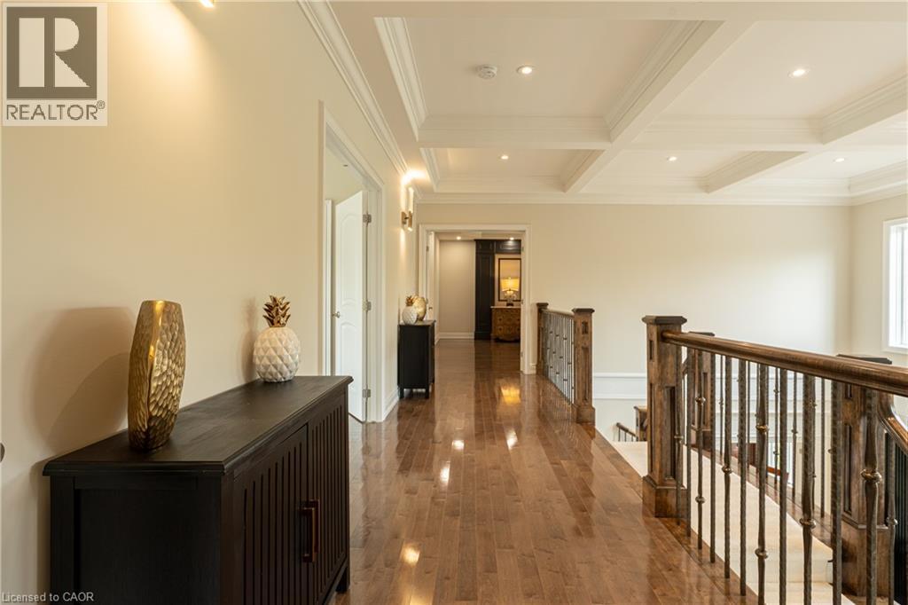 740 Fiddlers Green Road Property Photo 43