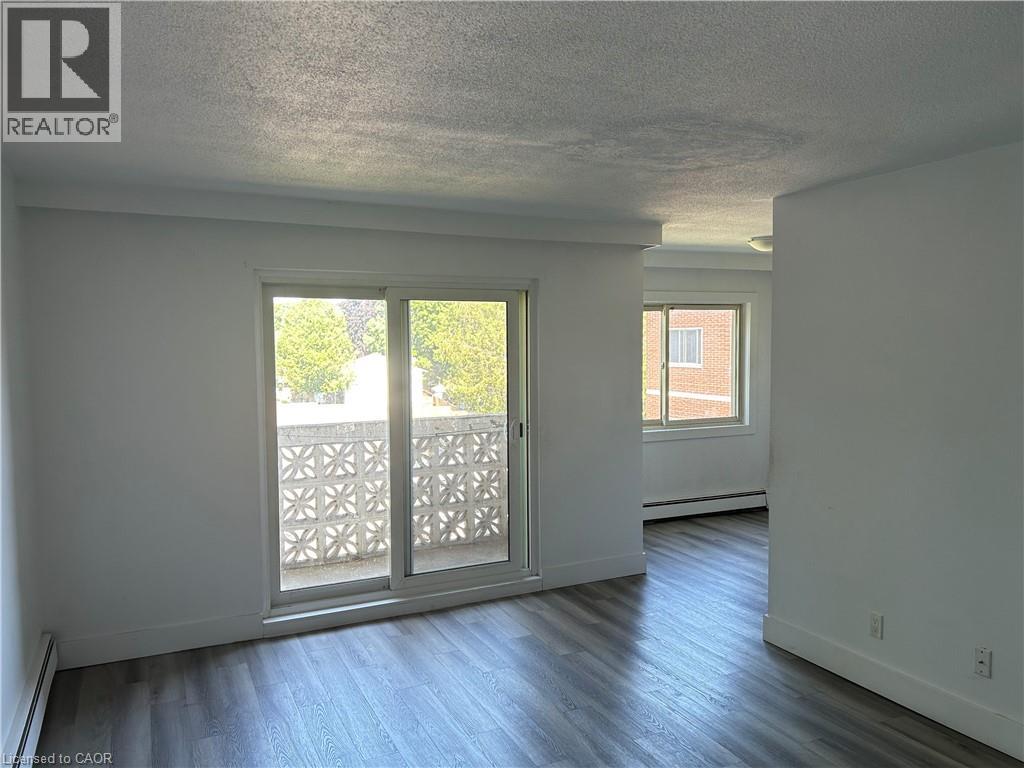 54 Country Hill Drive Unit# 318 Property Photo 6