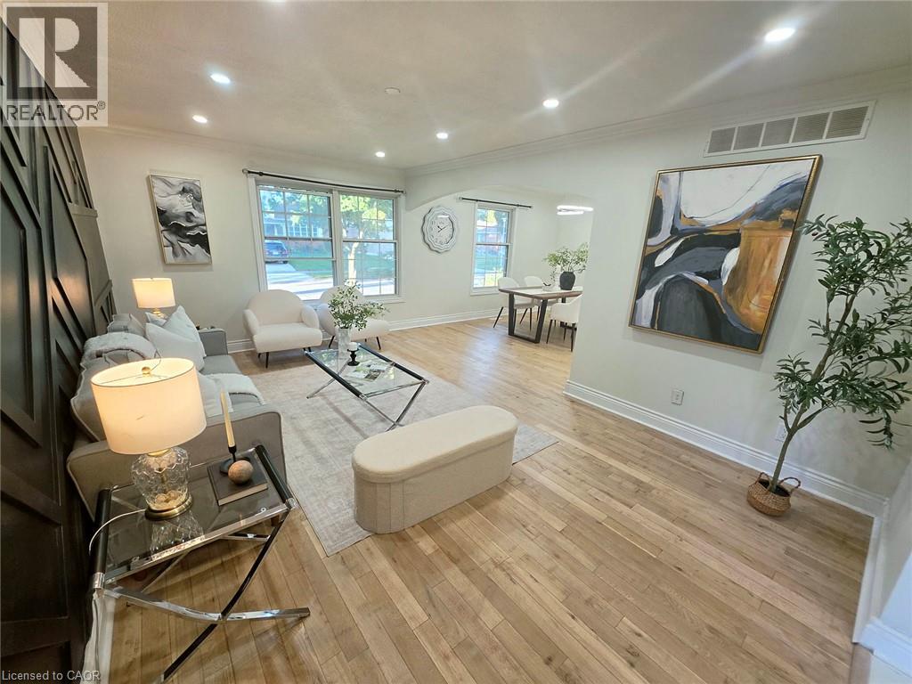 23 Alayne Crescent Property Photo 1