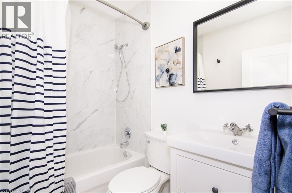 249 Emerald Street N Unit# 2 Property Photo 5