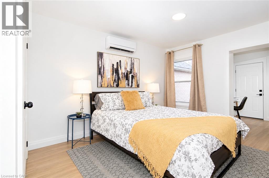 249 Emerald Street N Unit# 2 Property Photo 8
