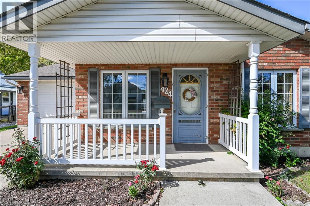 424 John Street Property Photo 6
