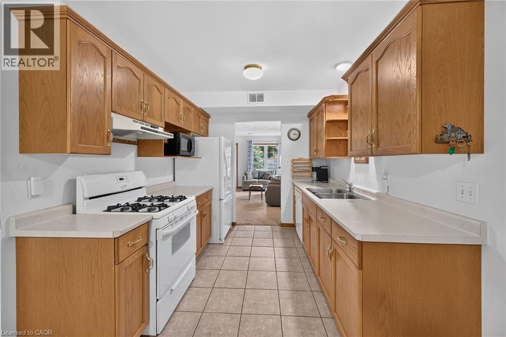 424 John Street Property Photo 13