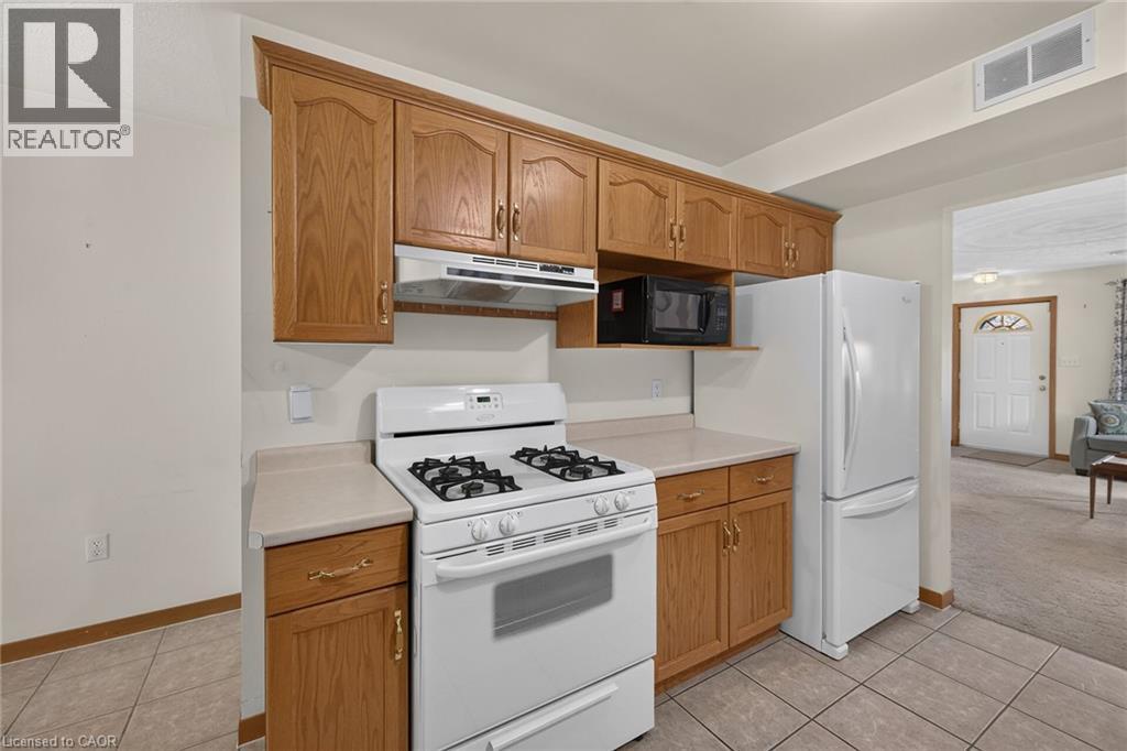 424 John Street Property Photo 14