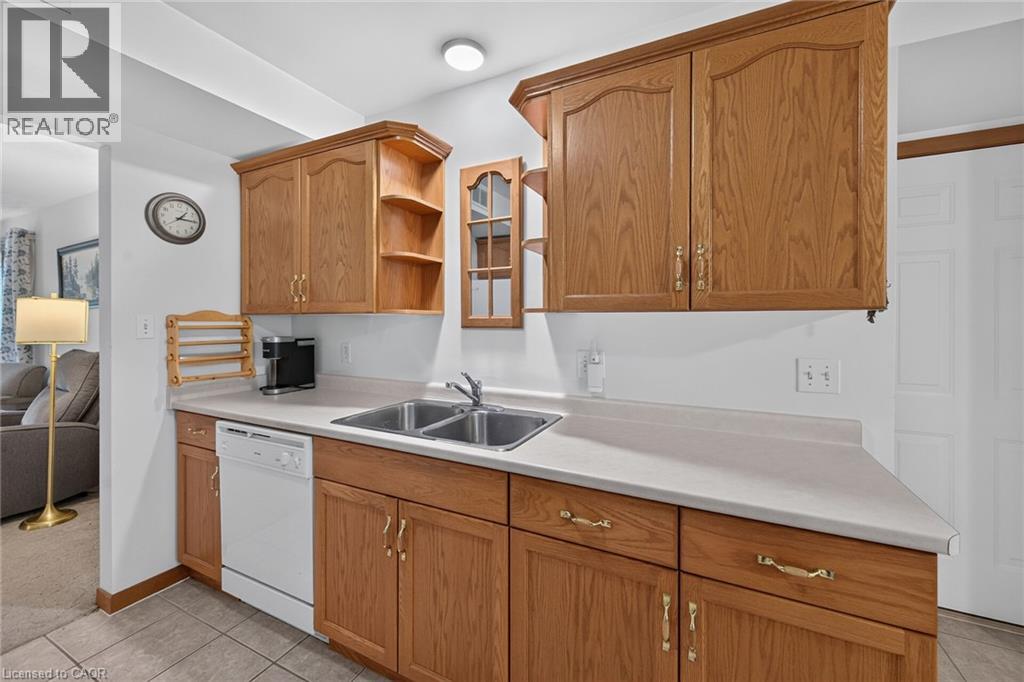 424 John Street Property Photo 15